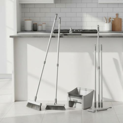 Set Limpia pisos 4 en 1 Escoba Pala Escurridor y Cepillo Gris